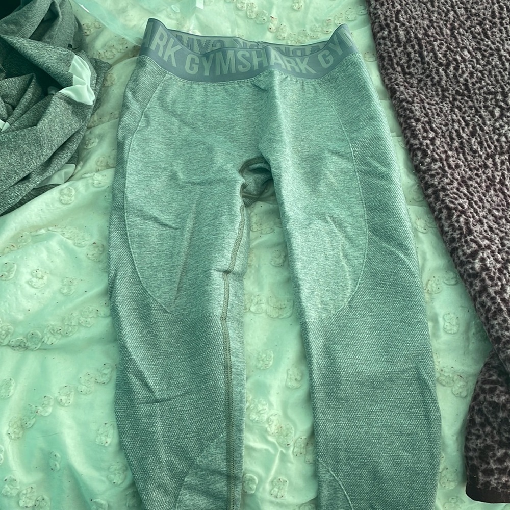 GYMSHARK / ARIE / + workout leggings